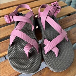 Chaco Pink Cloud Sandals - women’s size 10